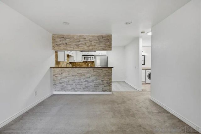 1681 Bayview Heights 32, San Diego, CA 92105