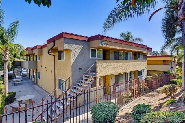 1681 Bayview Heights 32, San Diego, CA 92105