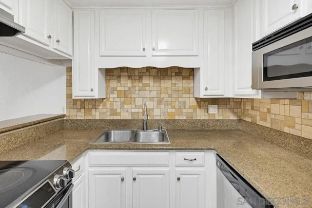 1681 Bayview Heights 32, San Diego, CA 92105