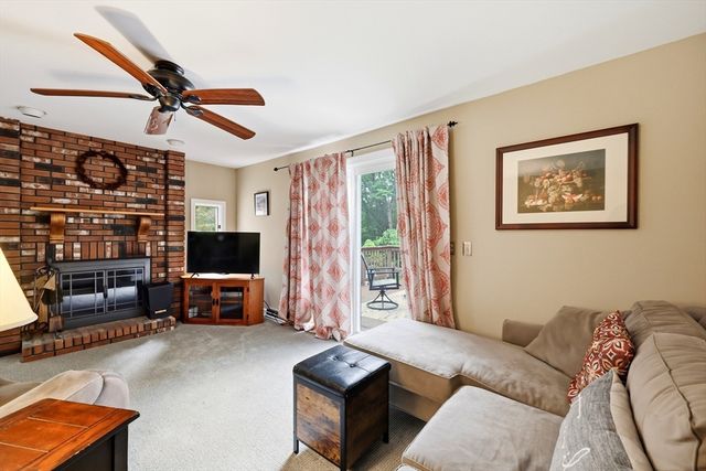 431 Prospect St, East Longmeadow, MA 01020