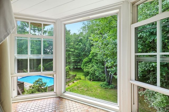 431 Prospect St, East Longmeadow, MA 01020