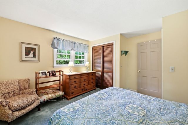 431 Prospect St, East Longmeadow, MA 01020