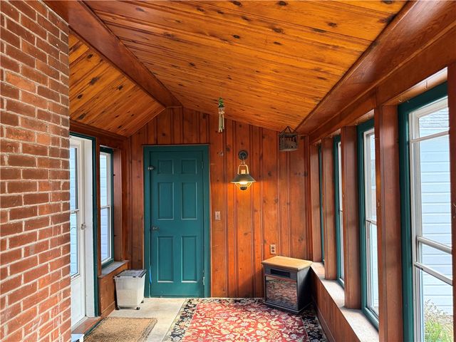 288 Chapmans Avenue, Warwick, RI 02886