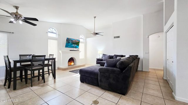 11007 W COTTONWOOD Lane, Avondale, AZ 85392