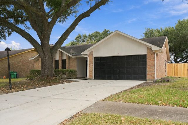 9859 Sageroyal Lane, Houston, TX 77089