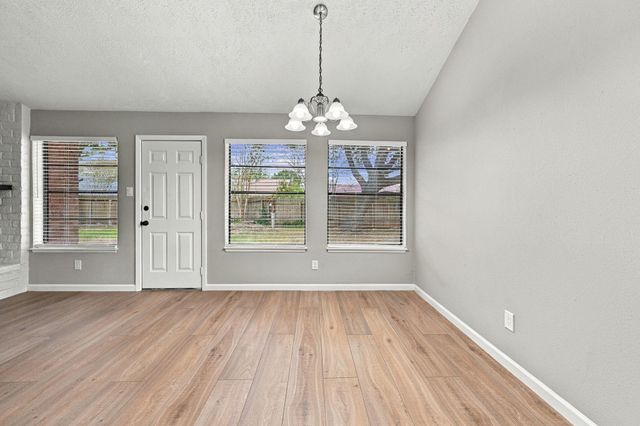9859 Sageroyal Lane, Houston, TX 77089