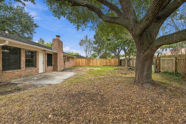 9859 Sageroyal Lane, Houston, TX 77089