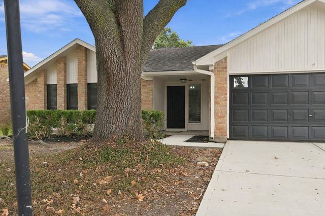 9859 Sageroyal Lane, Houston, TX 77089