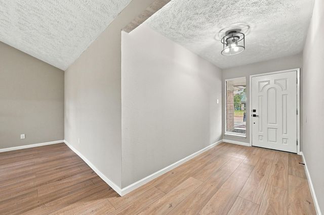 9859 Sageroyal Lane, Houston, TX 77089