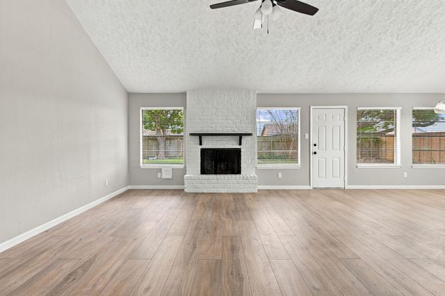 9859 Sageroyal Lane, Houston, TX 77089