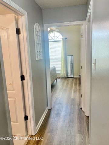 13122 Claybourne Cove, Olive Branch, MS 38654