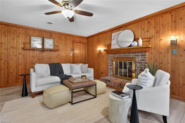 1637 Rokeby AVE, Chesapeake, VA 23325