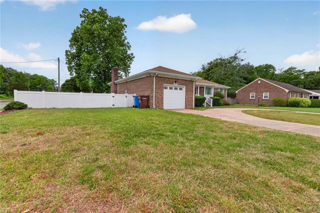 1637 Rokeby AVE, Chesapeake, VA 23325