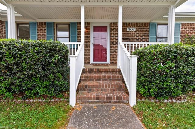 1637 Rokeby AVE, Chesapeake, VA 23325
