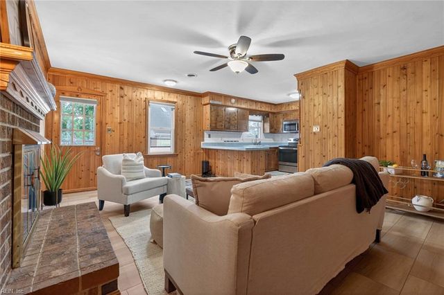 1637 Rokeby AVE, Chesapeake, VA 23325
