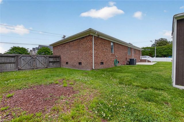 1637 Rokeby AVE, Chesapeake, VA 23325