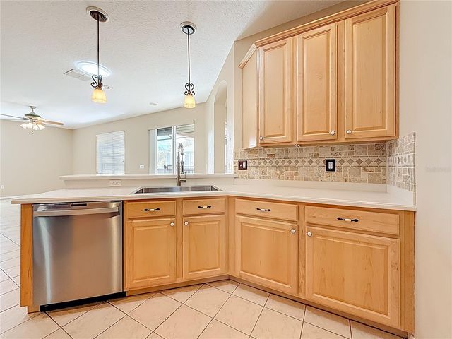 4961 W BREEZE CIRCLE, Palm Harbor, FL 34683