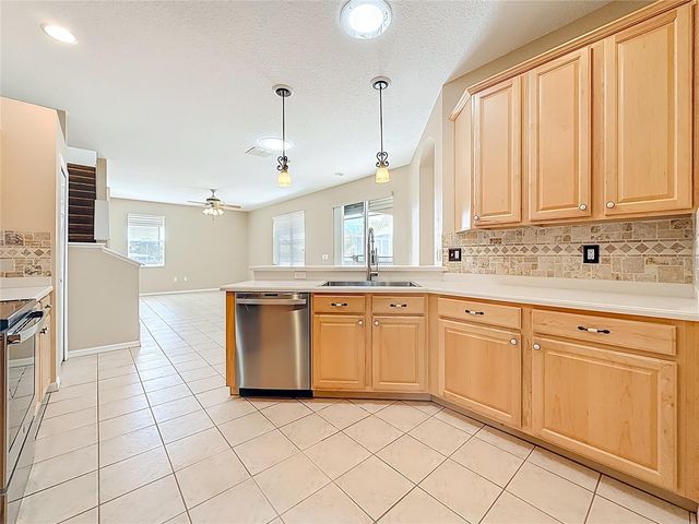 4961 W BREEZE CIRCLE, Palm Harbor, FL 34683