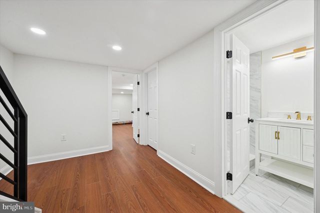 1121 S 52ND ST, Philadelphia, PA 19143