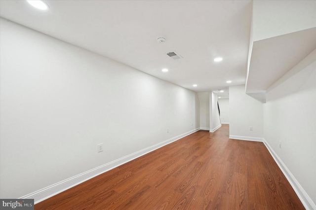 1121 S 52ND ST, Philadelphia, PA 19143