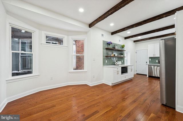 1121 S 52ND ST, Philadelphia, PA 19143