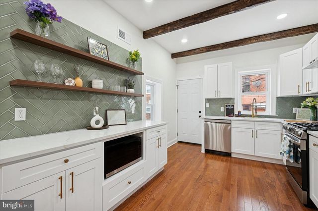 1121 S 52ND ST, Philadelphia, PA 19143