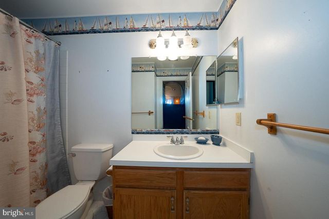2404 FOXMEADOW CIR, Royersford, PA 19468