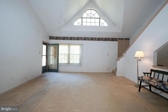 2404 FOXMEADOW CIR, Royersford, PA 19468