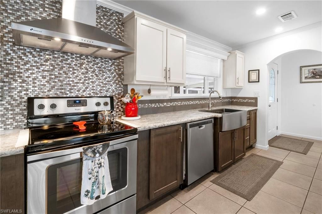 417 Snead DR, NORTH FORT MYERS, FL 33903 — photo 5