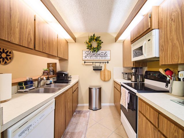 3113 31st Way, West Palm Beach, FL 33407