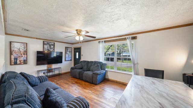 1180 Clay Street, Canton, TX 75103