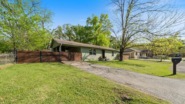 1180 Clay Street, Canton, TX 75103