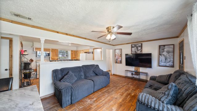 1180 Clay Street, Canton, TX 75103