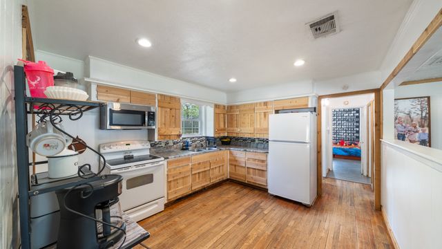 1180 Clay Street, Canton, TX 75103