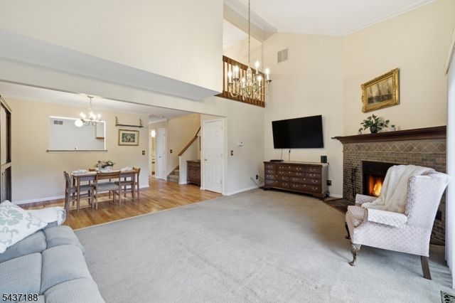 10 Oriole Ter 10, Hampton Twp., NJ 07860
