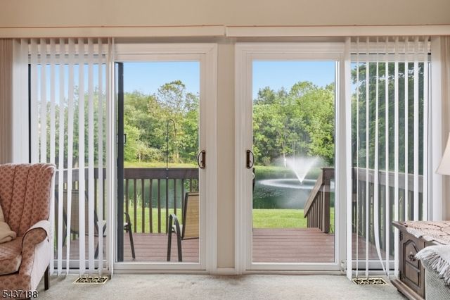 10 Oriole Ter 10, Hampton Twp., NJ 07860