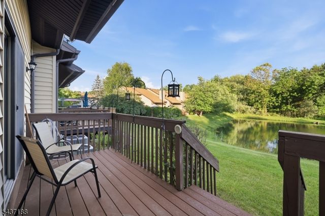 10 Oriole Ter 10, Hampton Twp., NJ 07860
