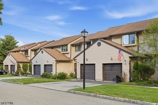 10 Oriole Ter 10, Hampton Twp., NJ 07860