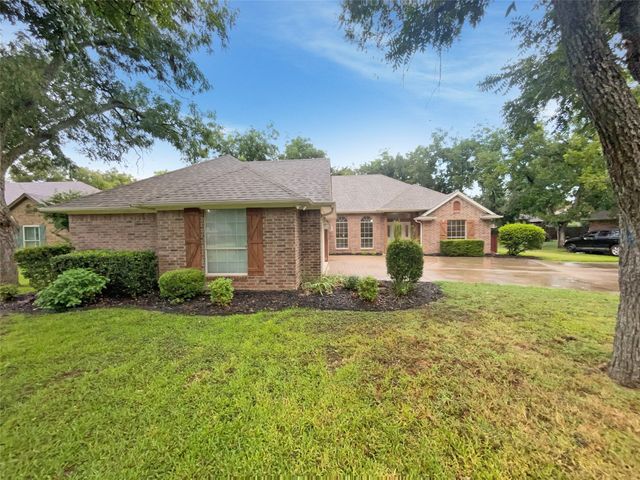 9318 Monticello Drive, Granbury, TX 76049