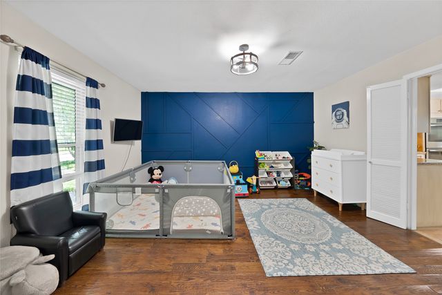 1601 Oak Meadow Drive, Irving, TX 75061