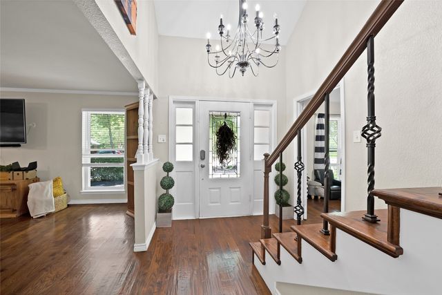 1601 Oak Meadow Drive, Irving, TX 75061