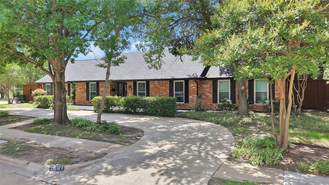 1601 Oak Meadow Drive, Irving, TX 75061