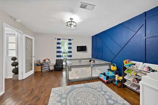 1601 Oak Meadow Drive, Irving, TX 75061