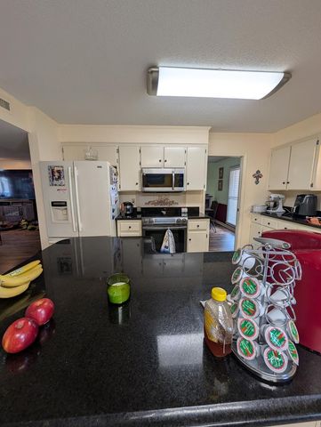 110 Berry Patch Lane, Dothan, AL 36301