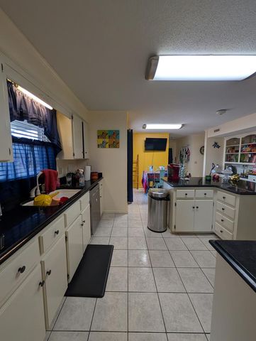 110 Berry Patch Lane, Dothan, AL 36301