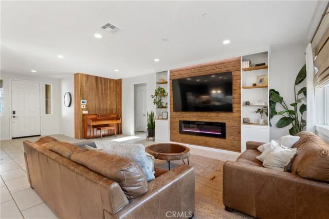 28341 Heather Green Way, Menifee, CA 92584