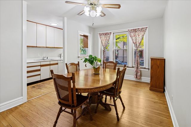 734 W Wrightwood Avenue B, Chicago, IL 60614