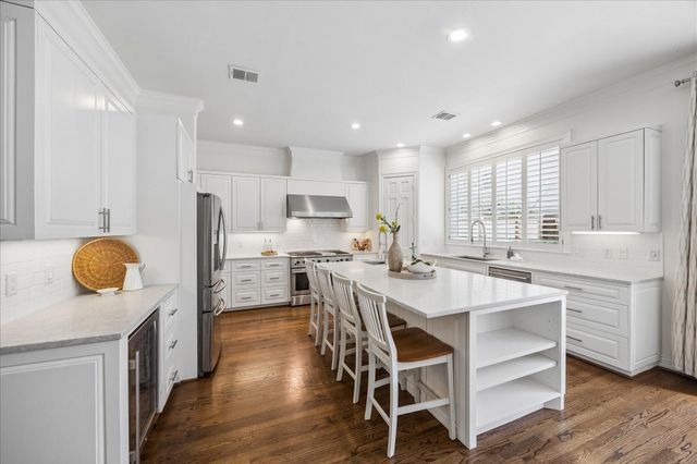 4111 Sunset Boulevard, Houston, TX 77005