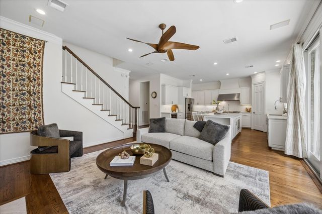 4111 Sunset Boulevard, Houston, TX 77005