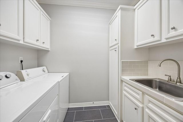 4111 Sunset Boulevard, Houston, TX 77005